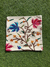 16 in x 16 in Crewel Cushion Covers Flower (White)