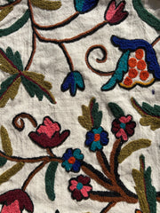 16 in x 16 in Crewel Cushion Covers Flower (White)
