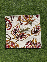 16 in x 16 in Crewel Cushion Covers Flower (White)