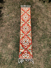 5x1 ft Silk Chainstitch Wall Hanging