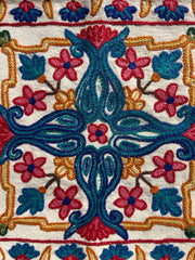 16 in x 16 in Crewel Cushion Covers Flower (White)