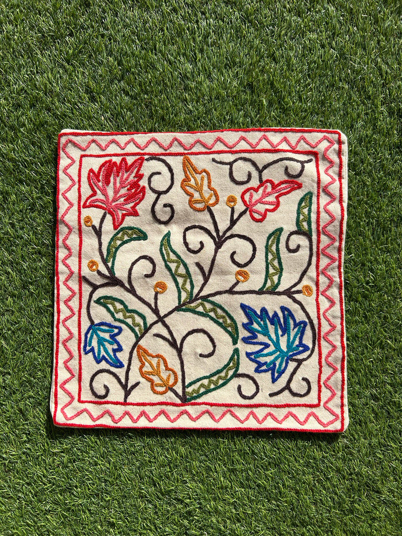 16 in x 16 in Crewel Cushion Covers Flower (White)